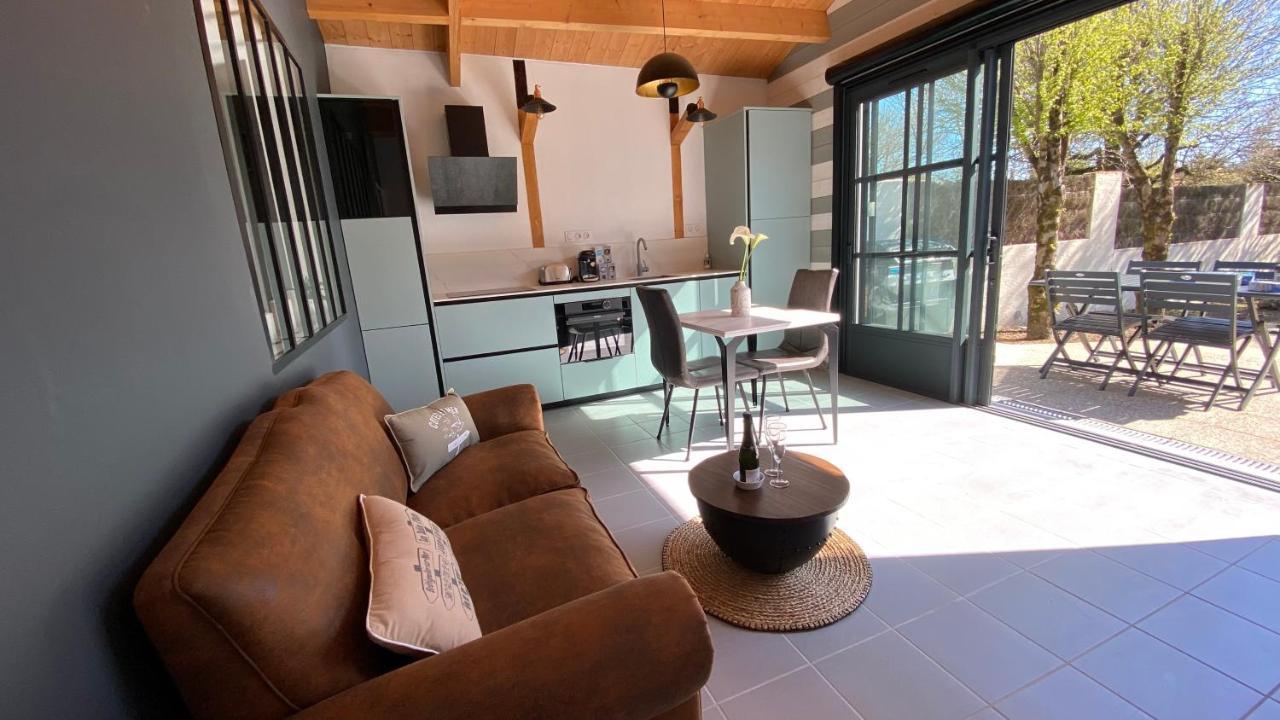 Adorable Avec Balneo Et Piscine Villa